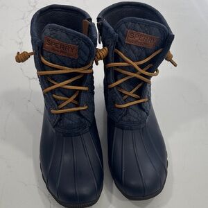 Sperry Dark Blue Quilted Boots with Brown Laces